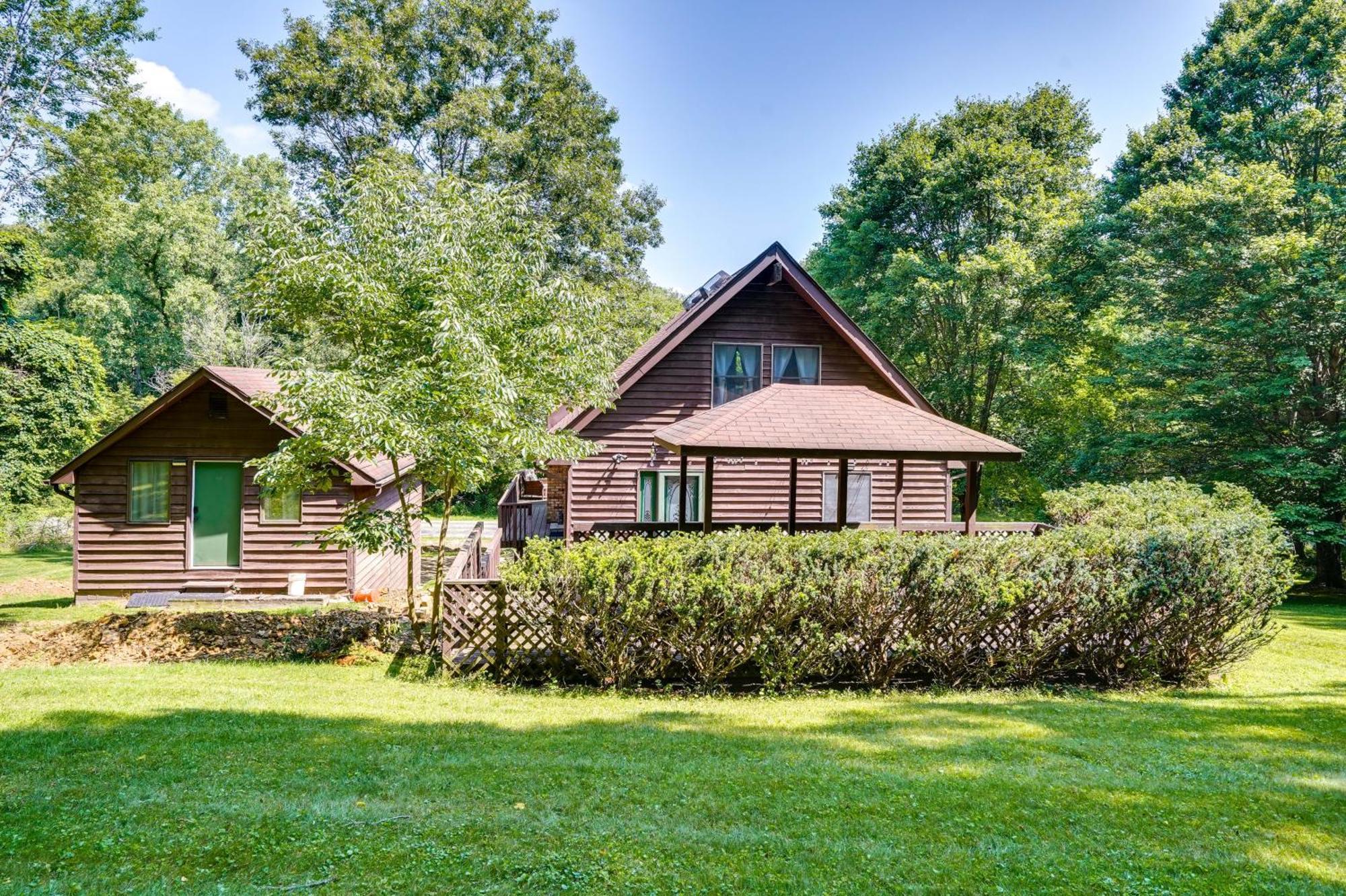 Howard Cabin Rental About 3 Mi To Apple Valley Lake! Mount Vernon Exterior photo